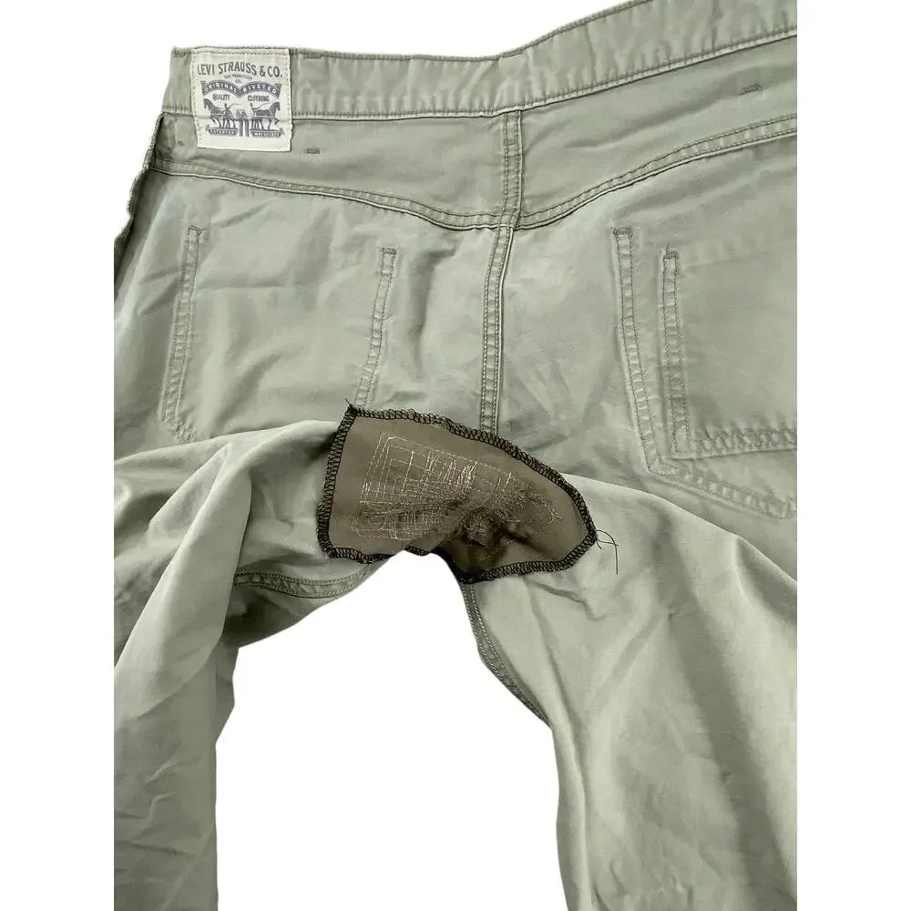Levi’s Men’s Sage Green Chino Pants Straight Leg Casual Cotton 38x32
